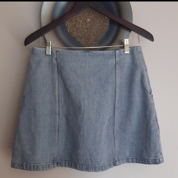 Wilfred Free Aritzia Button Front Denim Mini Skirt - Picture 10 of 12